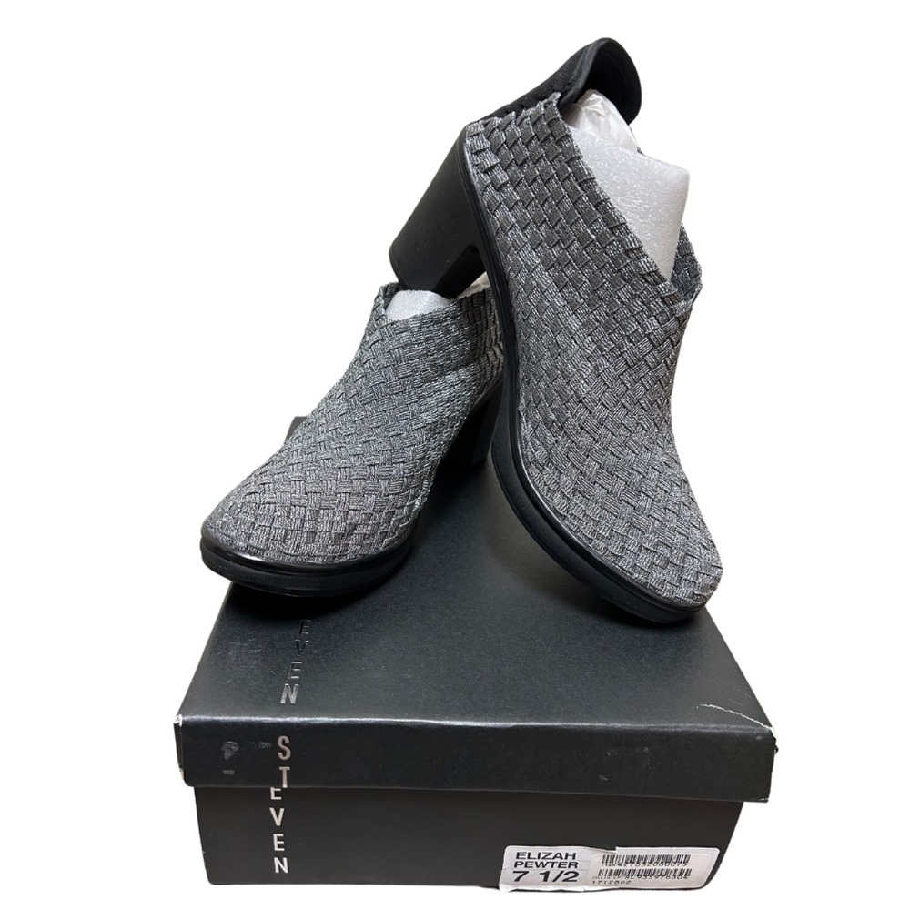 Steve Madden women’s silver-toned mesh pump size 7.5